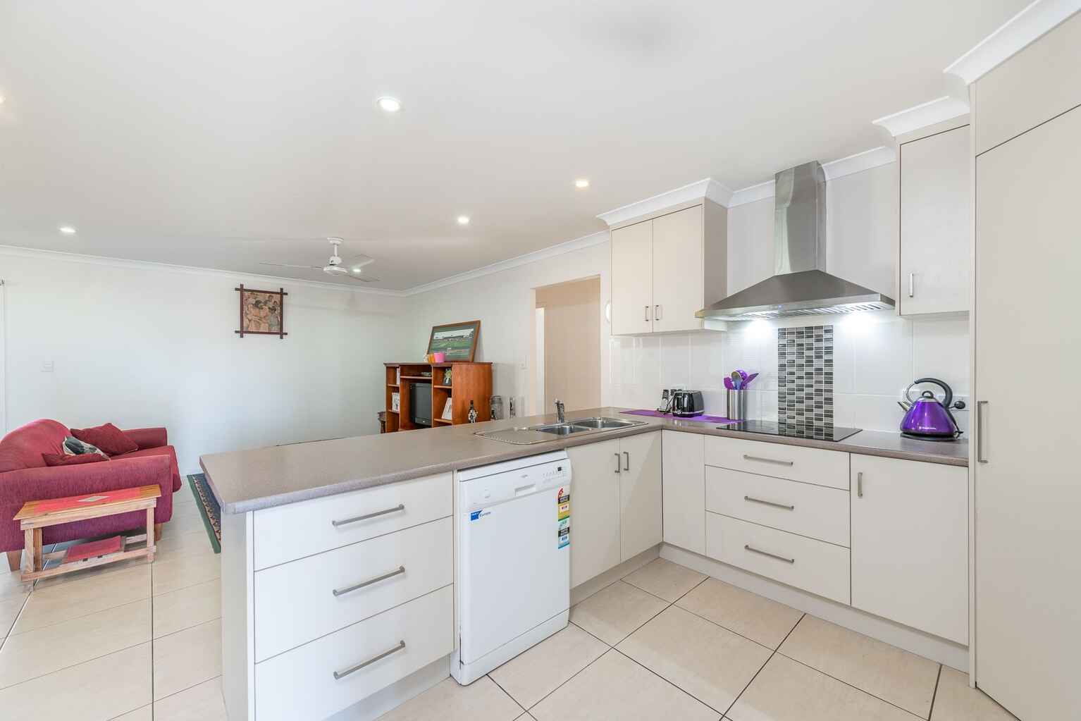 24 Voss Court Millbank 24 Voss Court Millbank