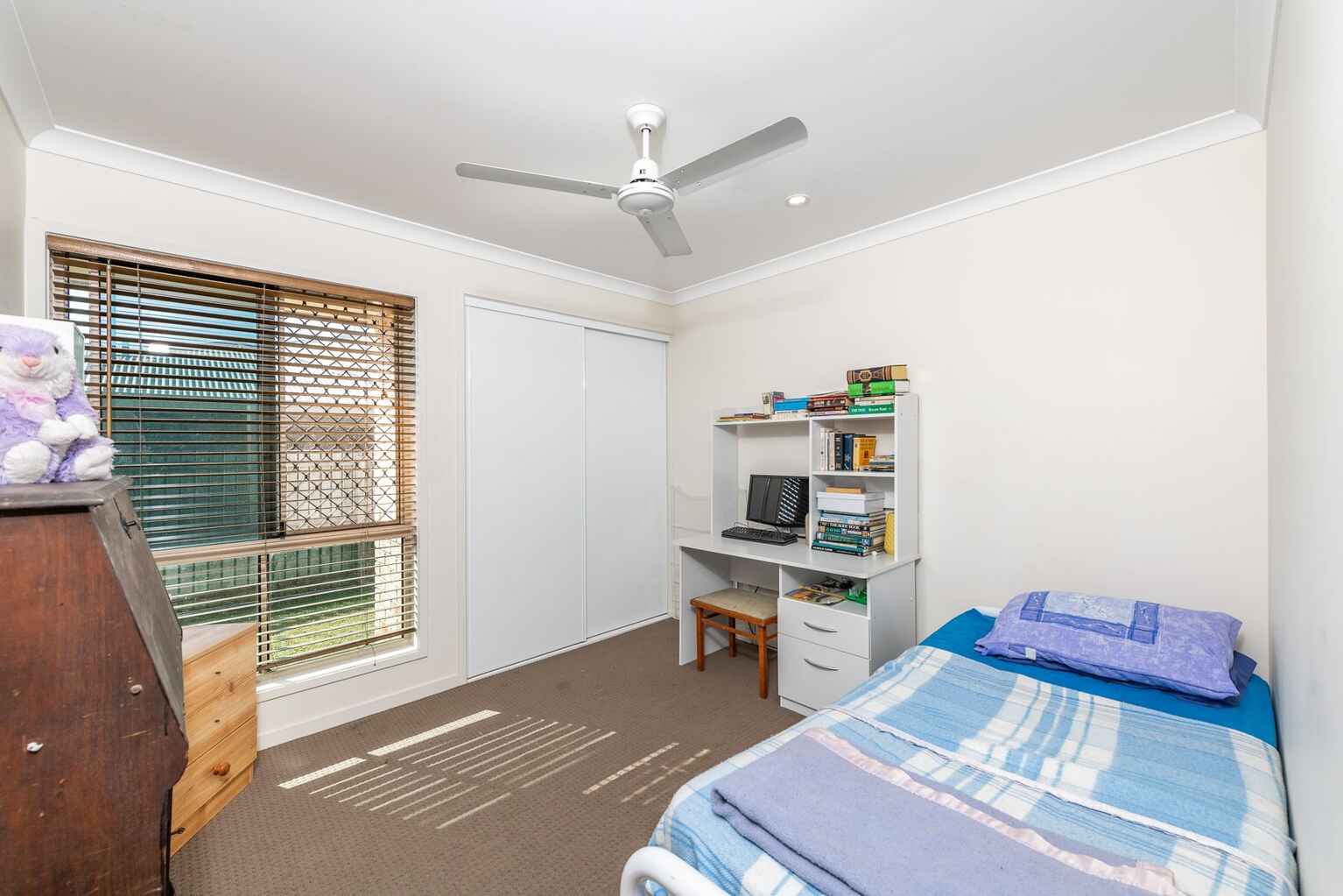 24 Voss Court Millbank 24 Voss Court Millbank