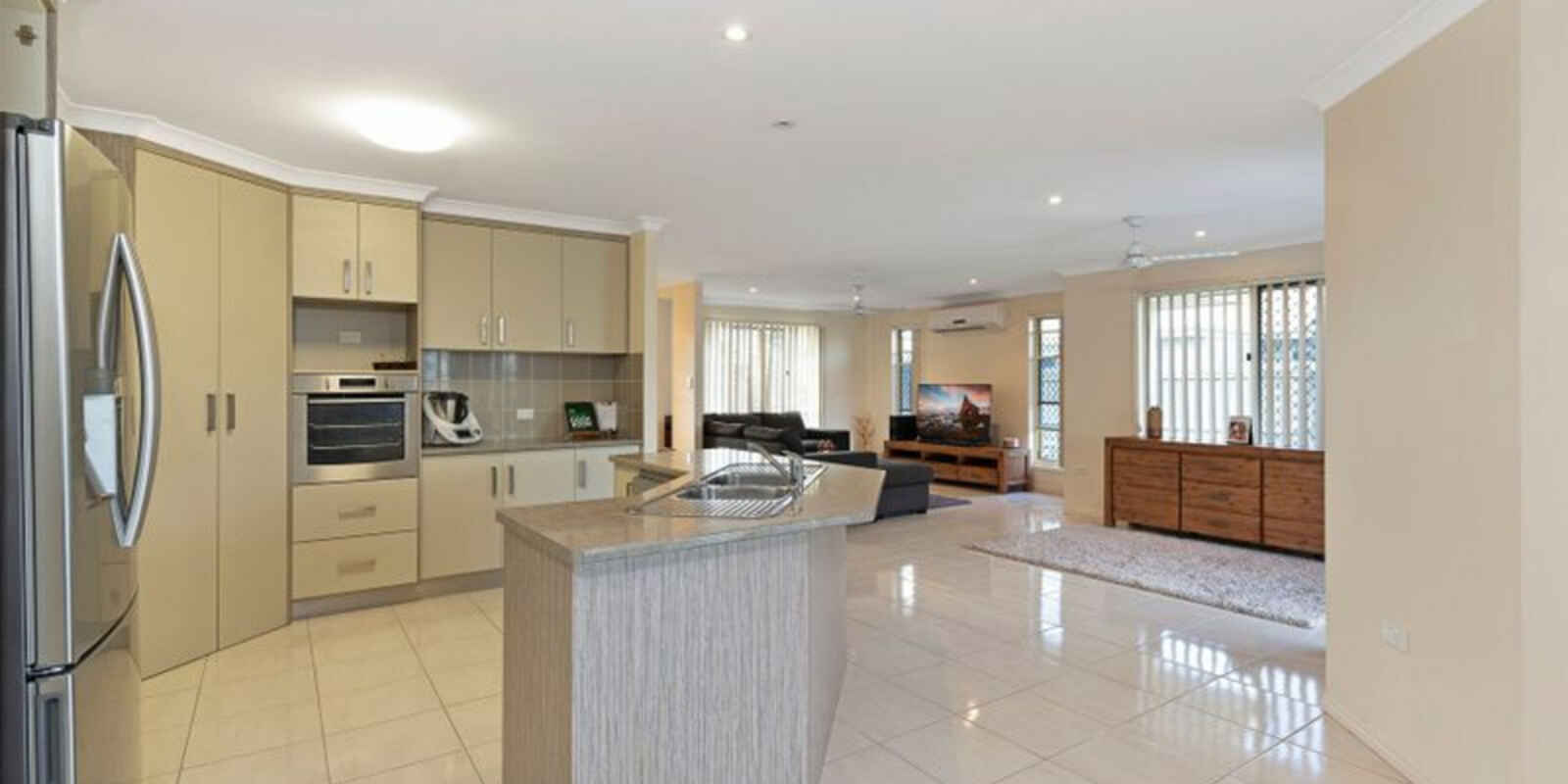 32 Greathead Road Ashfield