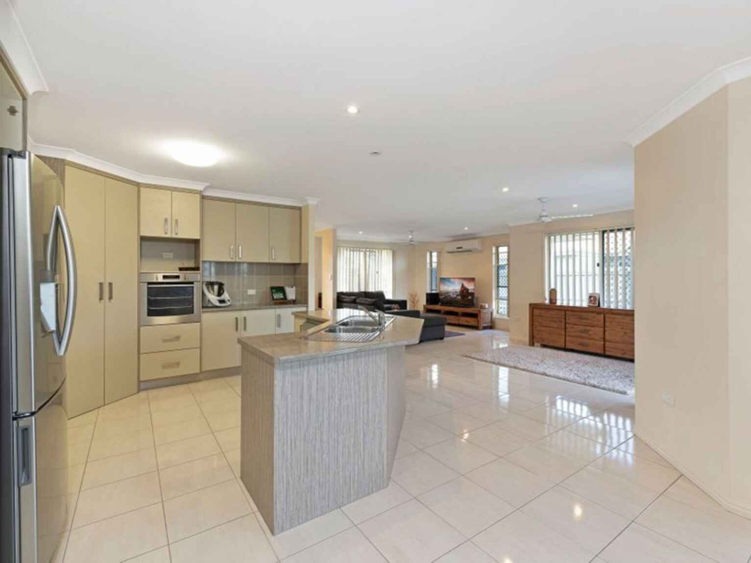 32 Greathead Road Ashfield