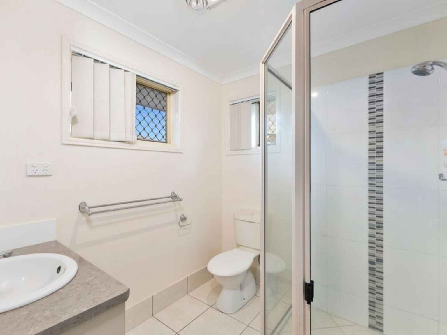 32 Greathead Road Ashfield