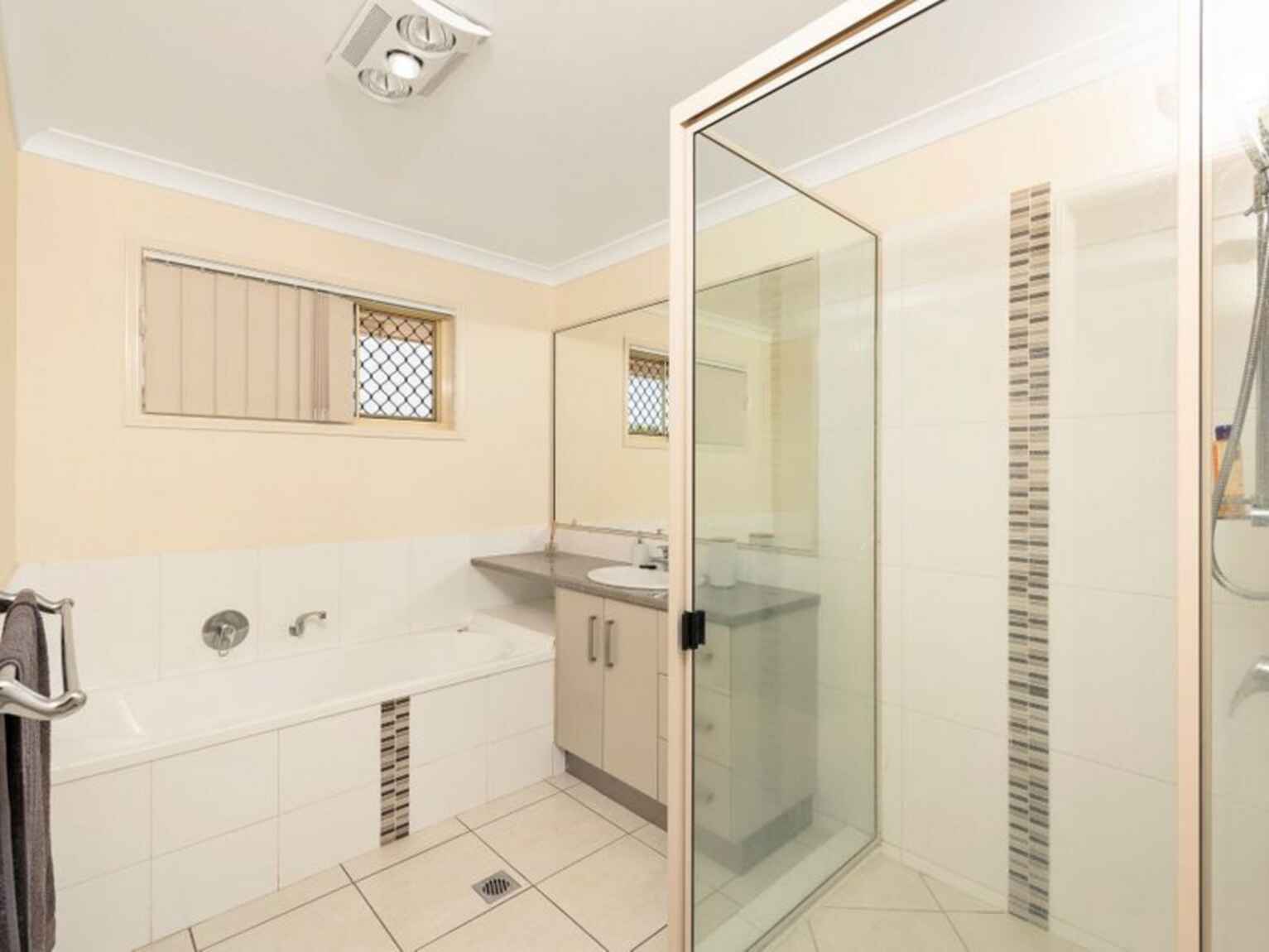 32 Greathead Road Ashfield