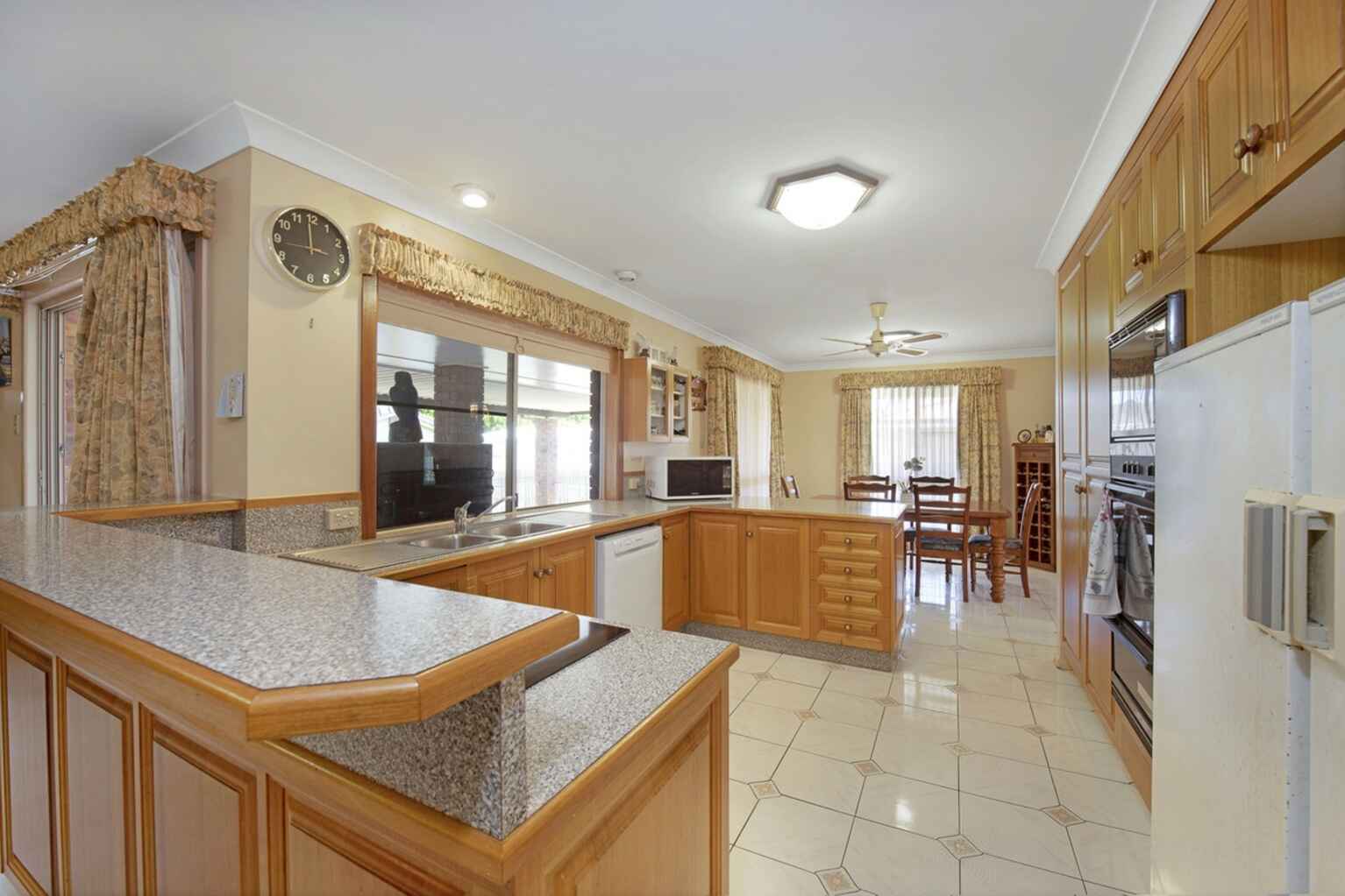 36 St Lucia Crescent Avoca 36 St Lucia Crescent Avoca