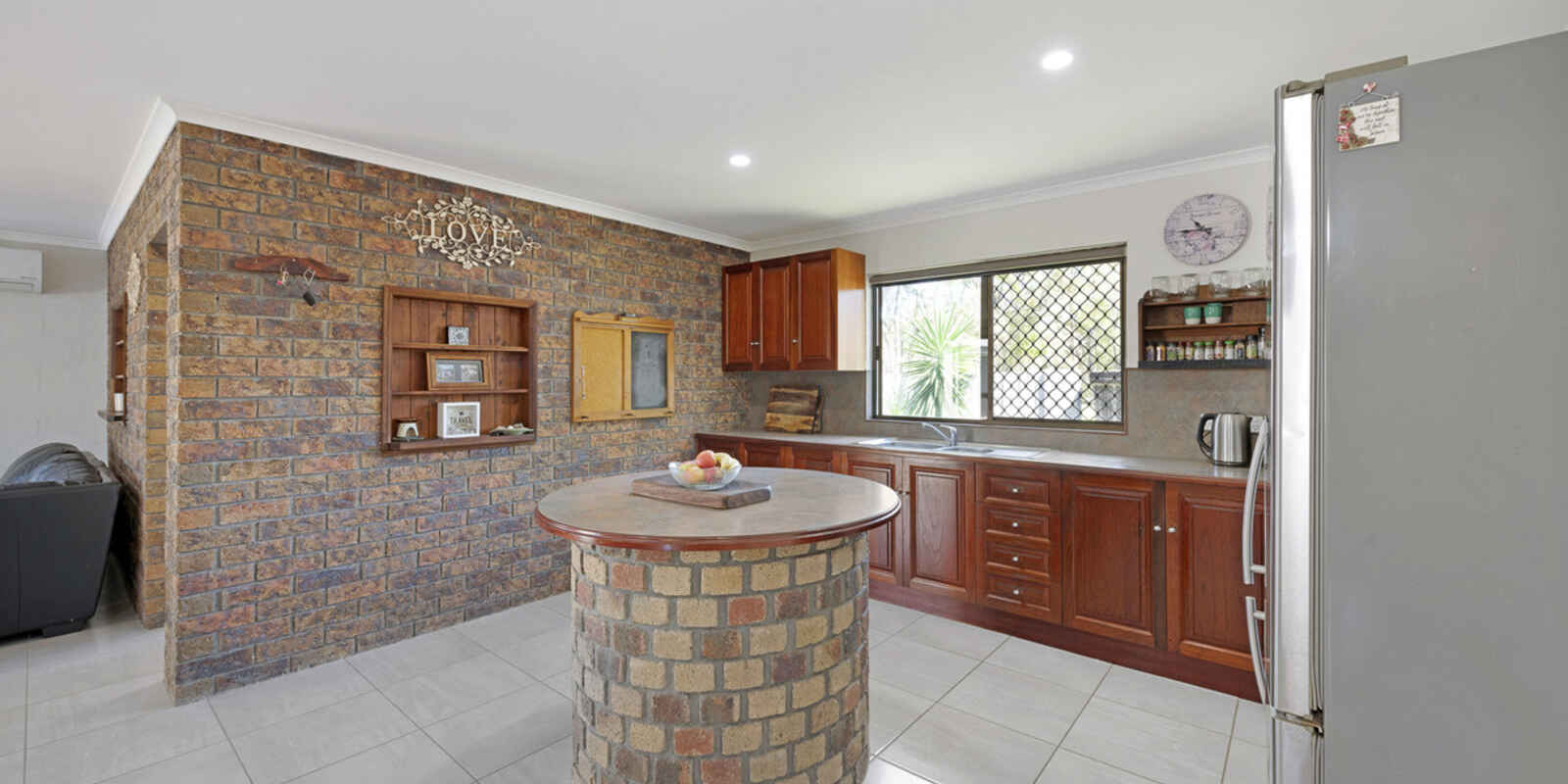 1176 Rosedale Road Moorland 1176 Rosedale Road Moorland