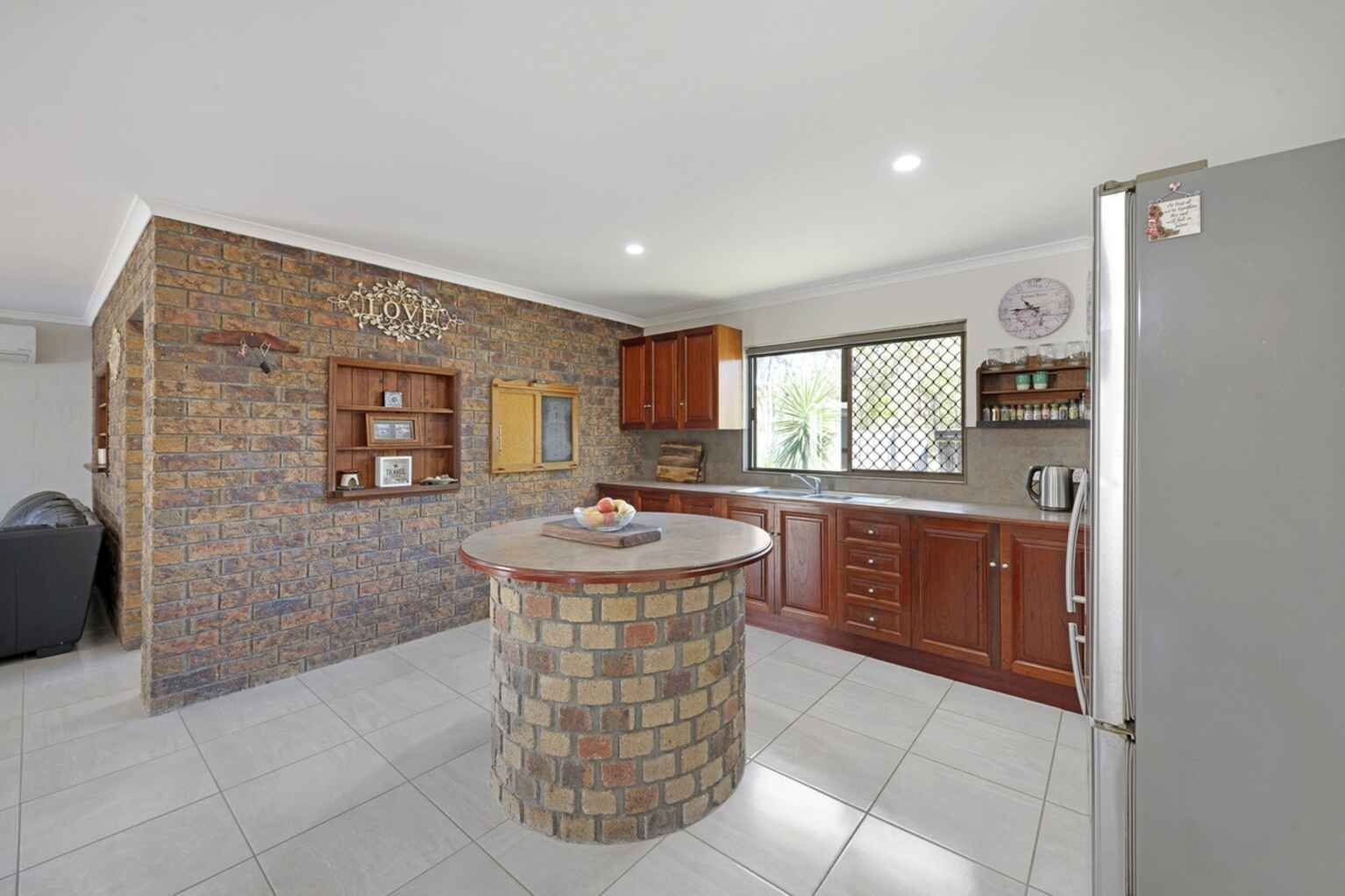 1176 Rosedale Road Moorland