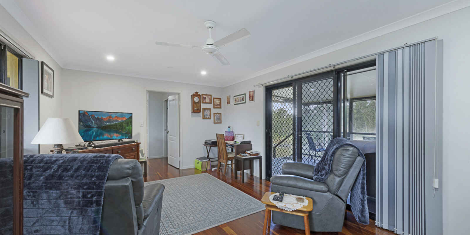 1 Ferny Dale Crescent Branyan