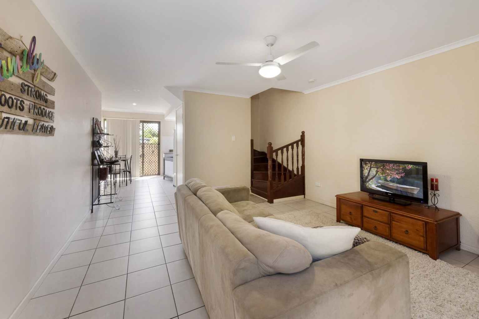 2/1 Normanby Square Bundaberg South