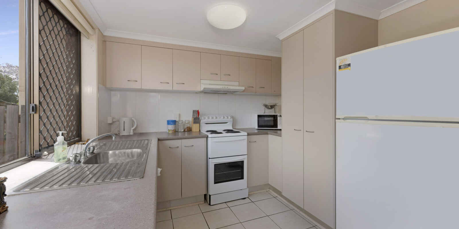 2/1 Normanby Square Bundaberg South