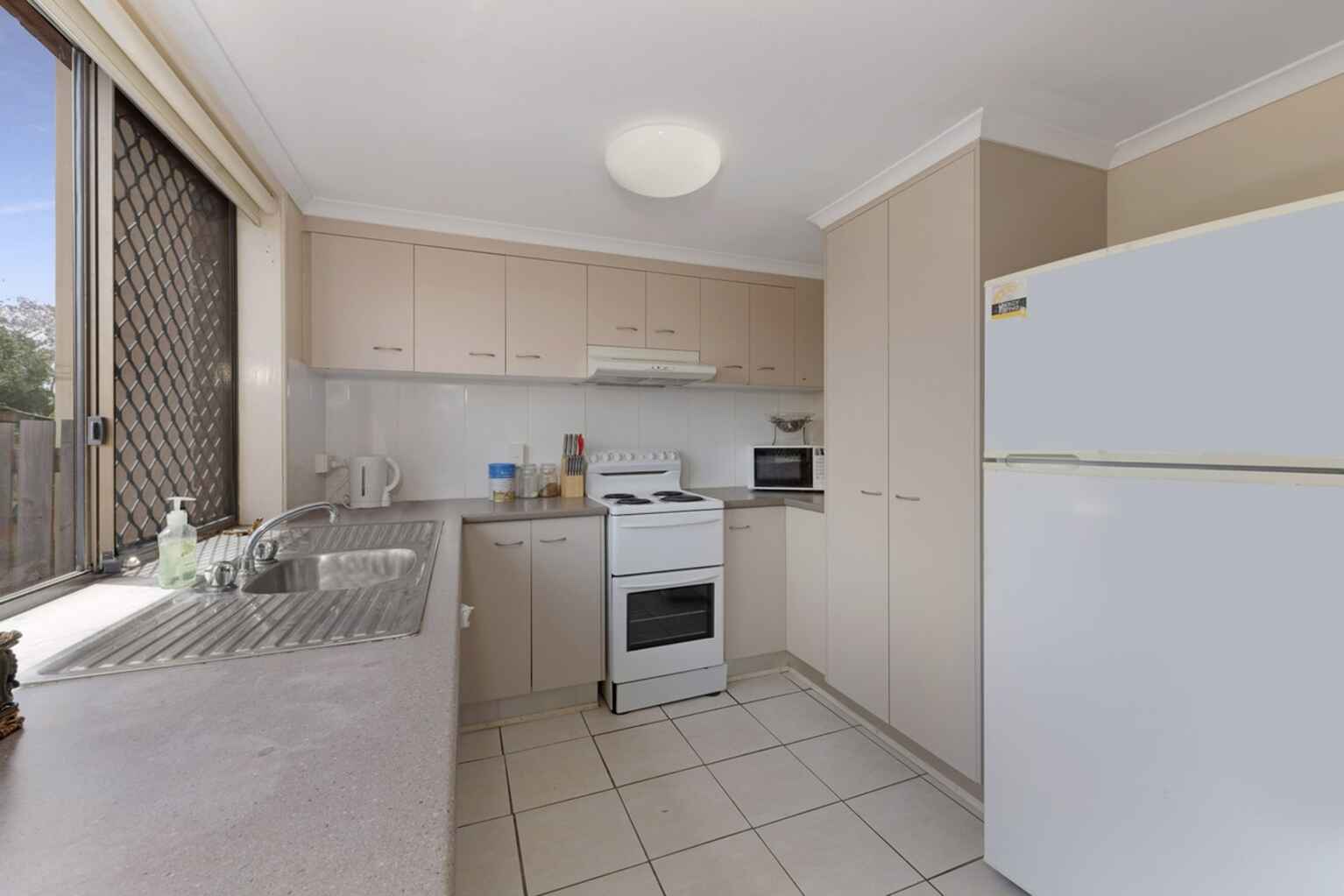 2/1 Normanby Square Bundaberg South
