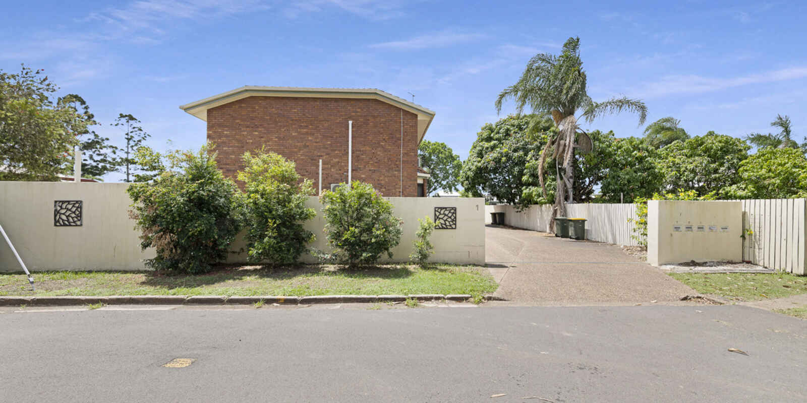 2/1 Normanby Square Bundaberg South
