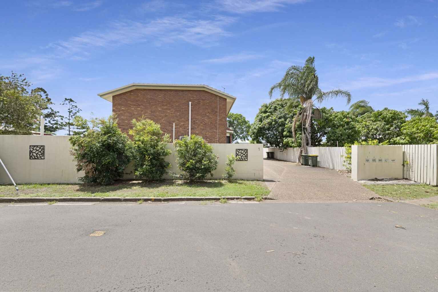 2/1 Normanby Square Bundaberg South