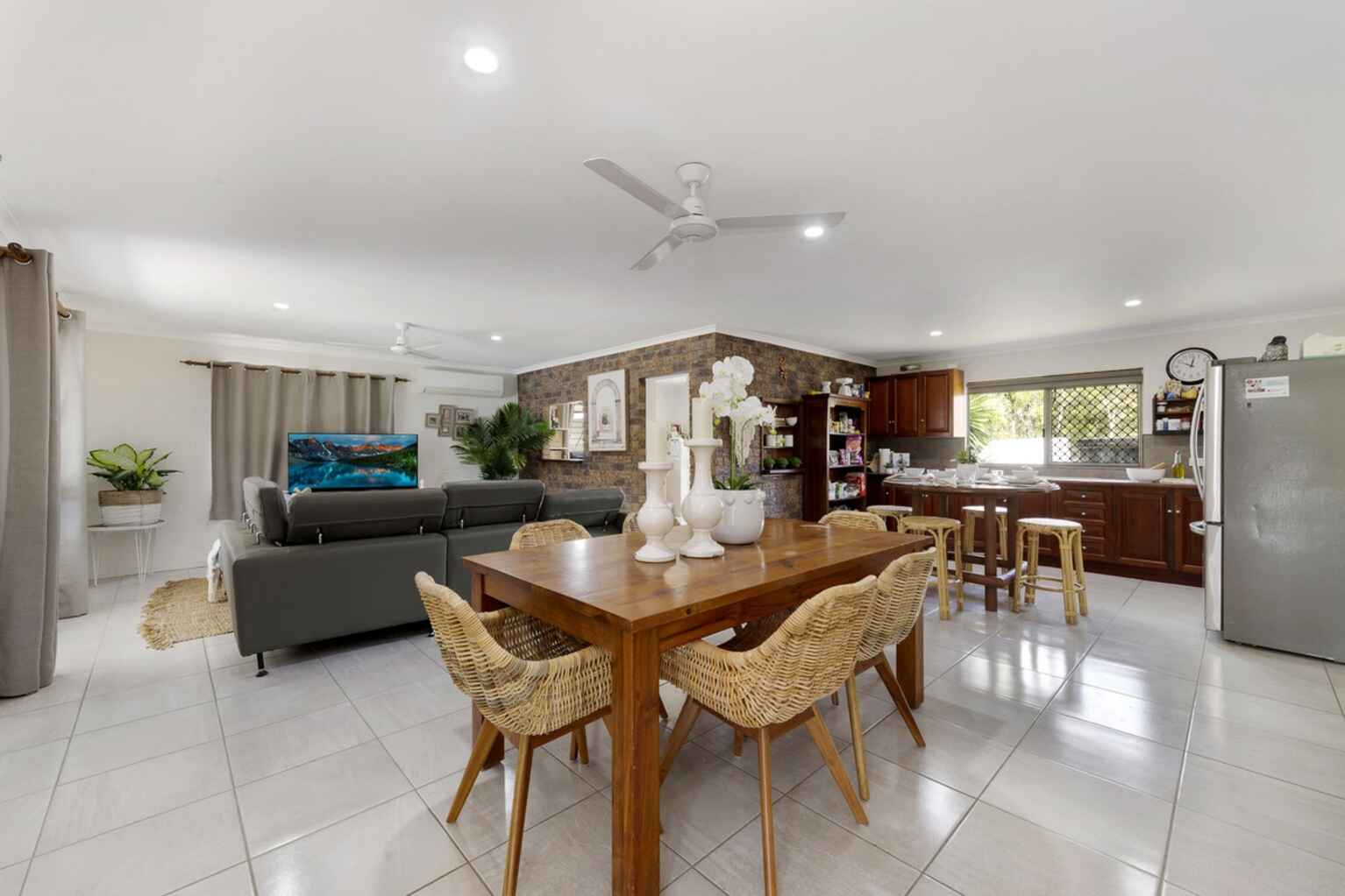 1176 Rosedale Road Moorland 1176 Rosedale Road Moorland