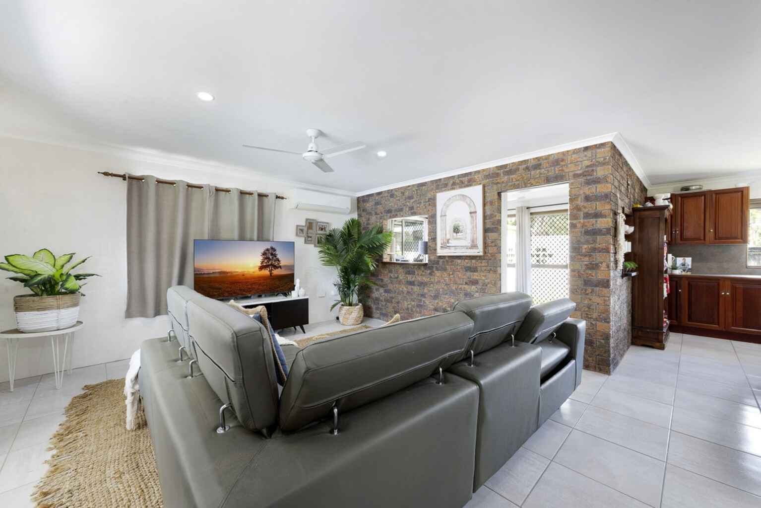 1176 Rosedale Road Moorland 1176 Rosedale Road Moorland