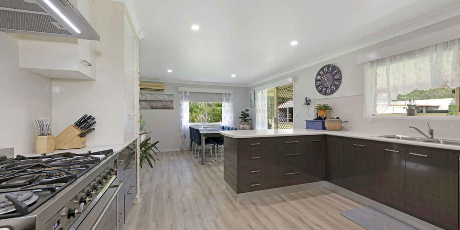 298 Ten Mile Road Sharon 298 Ten Mile Road Sharon