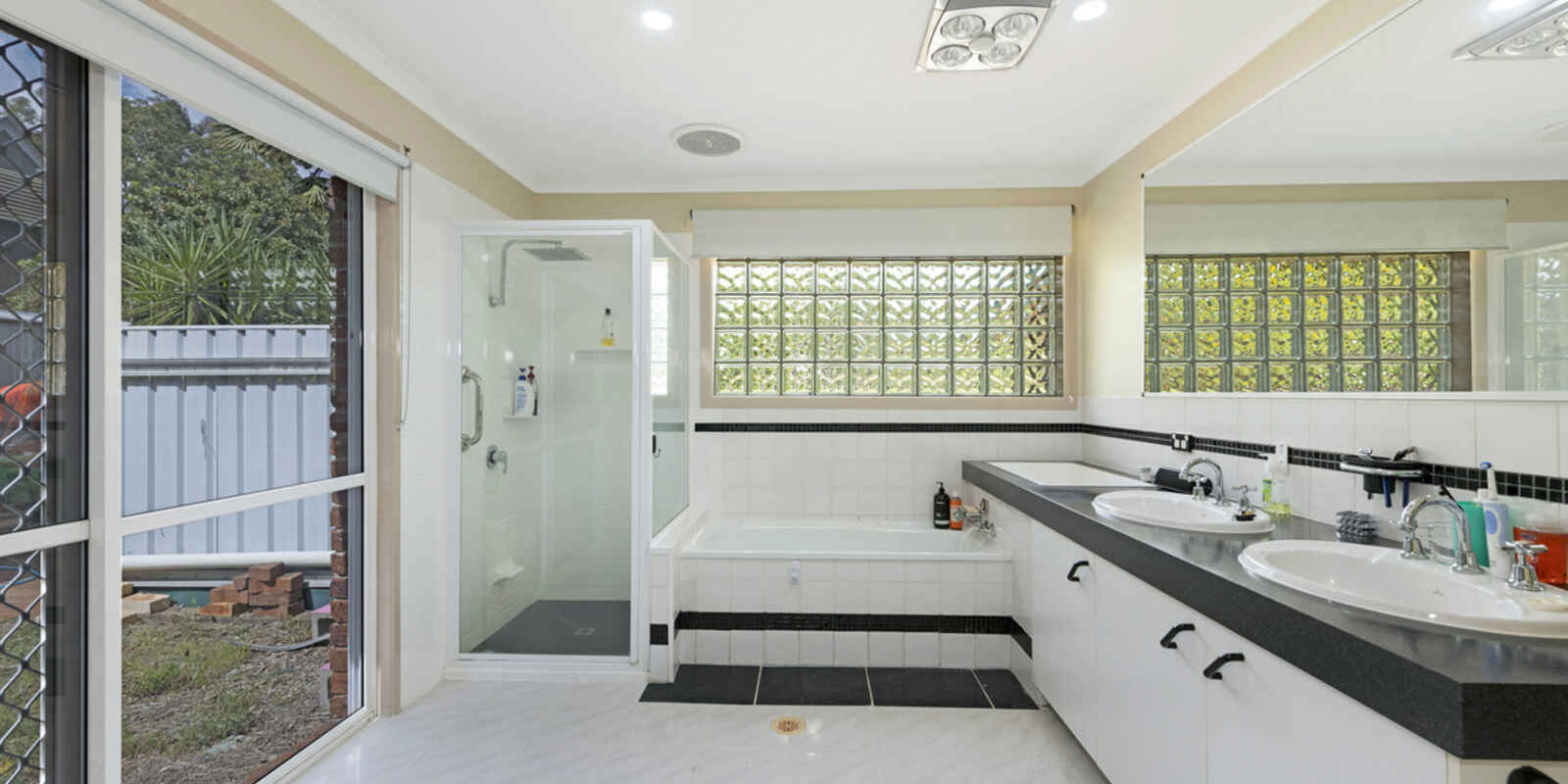 16 Arcadia Drive Branyan 16 Arcadia Drive Branyan