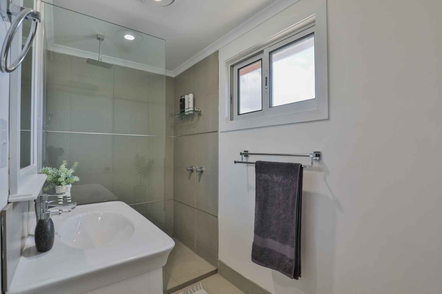 45 Heaps Street Avenell Heights 45 Heaps Street Avenell Heights