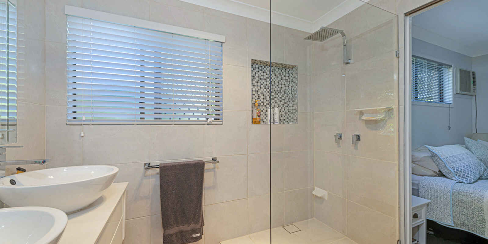 33 Gunsynd Grove Branyan 33 Gunsynd Grove Branyan