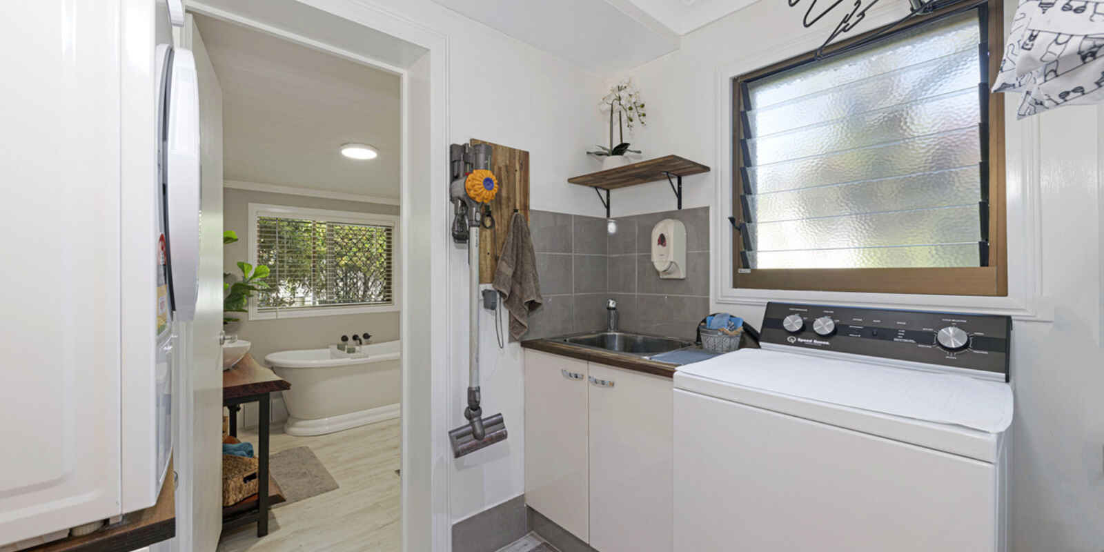 33 Gunsynd Grove Branyan 33 Gunsynd Grove Branyan