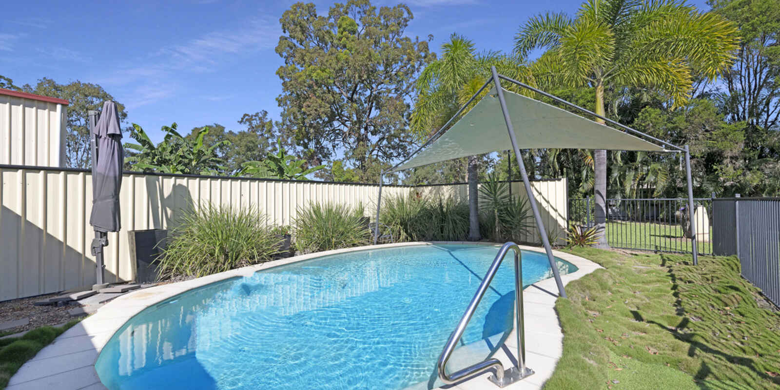 33 Gunsynd Grove Branyan 33 Gunsynd Grove Branyan