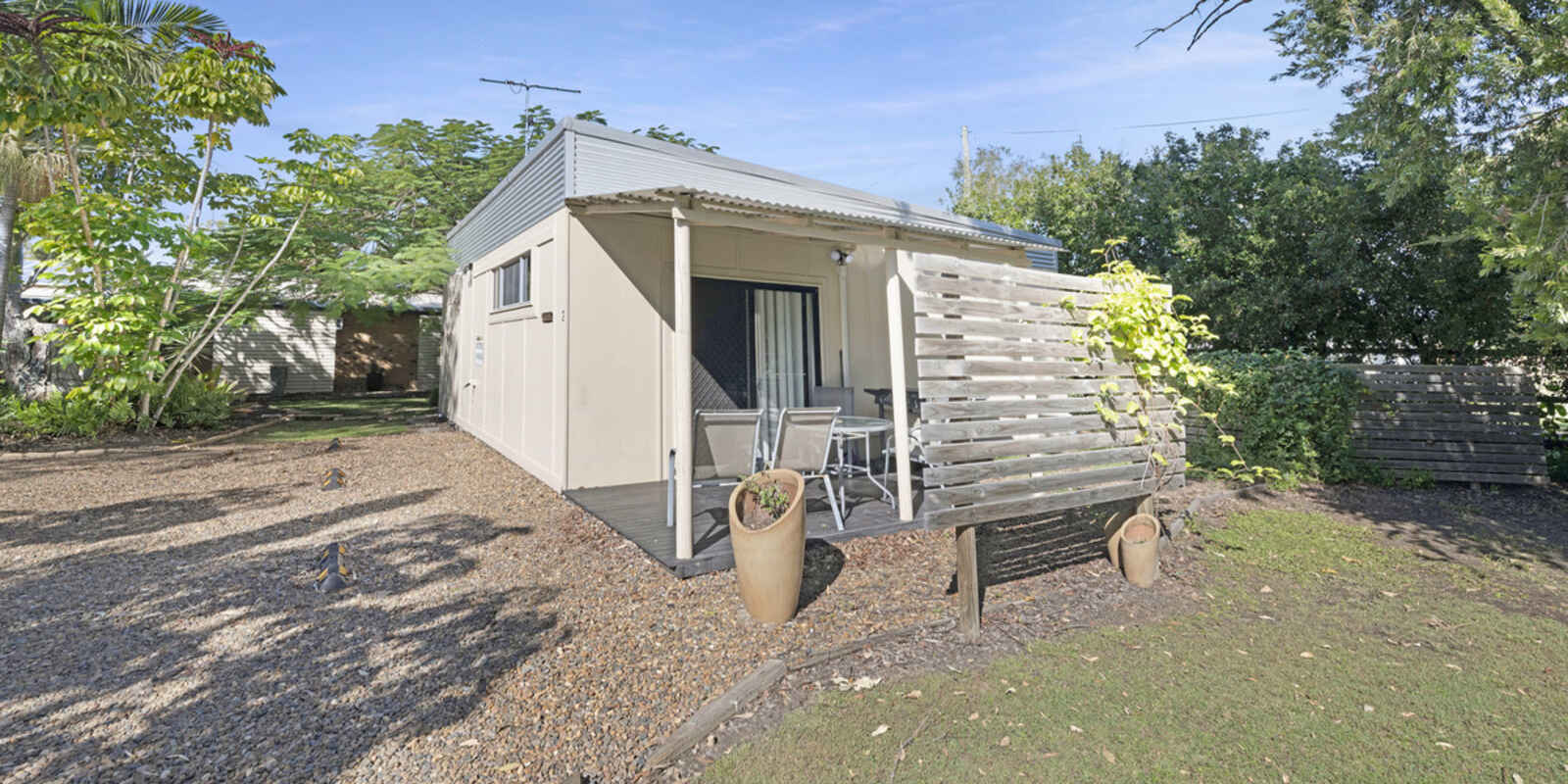 33 Gunsynd Grove Branyan 33 Gunsynd Grove Branyan