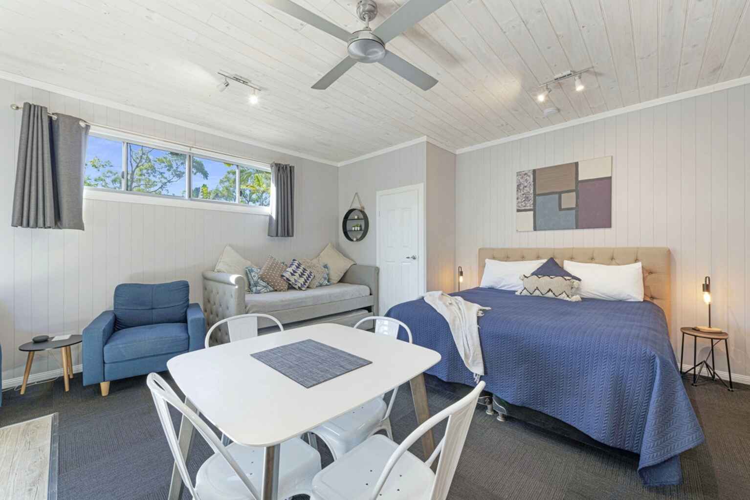 33 Gunsynd Grove Branyan