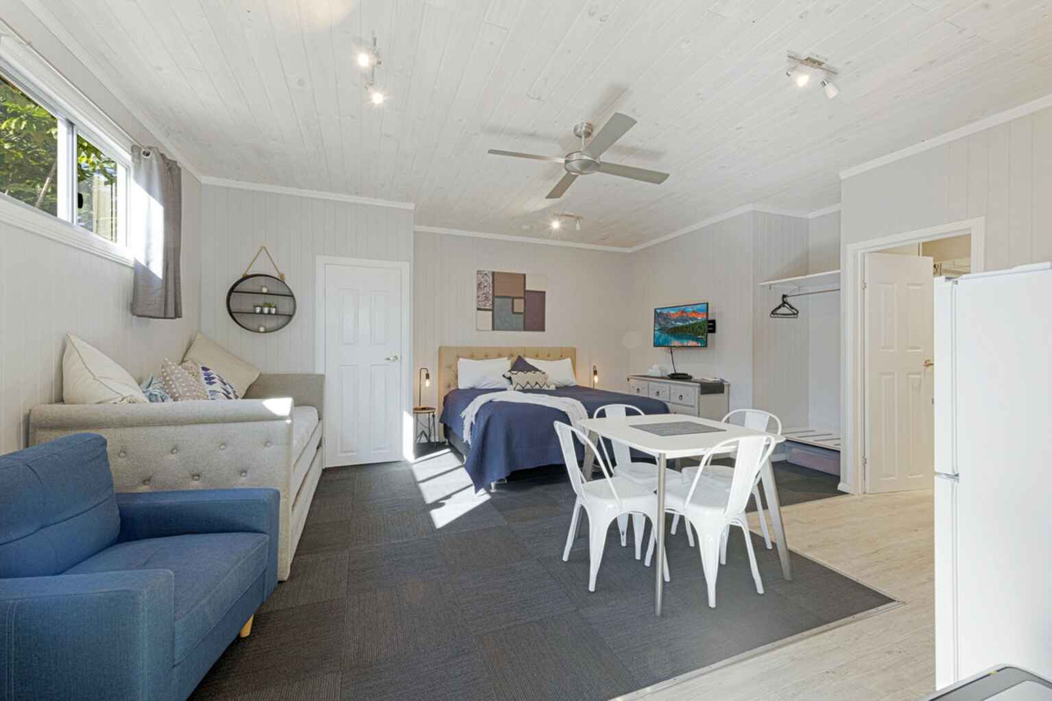 33 Gunsynd Grove Branyan