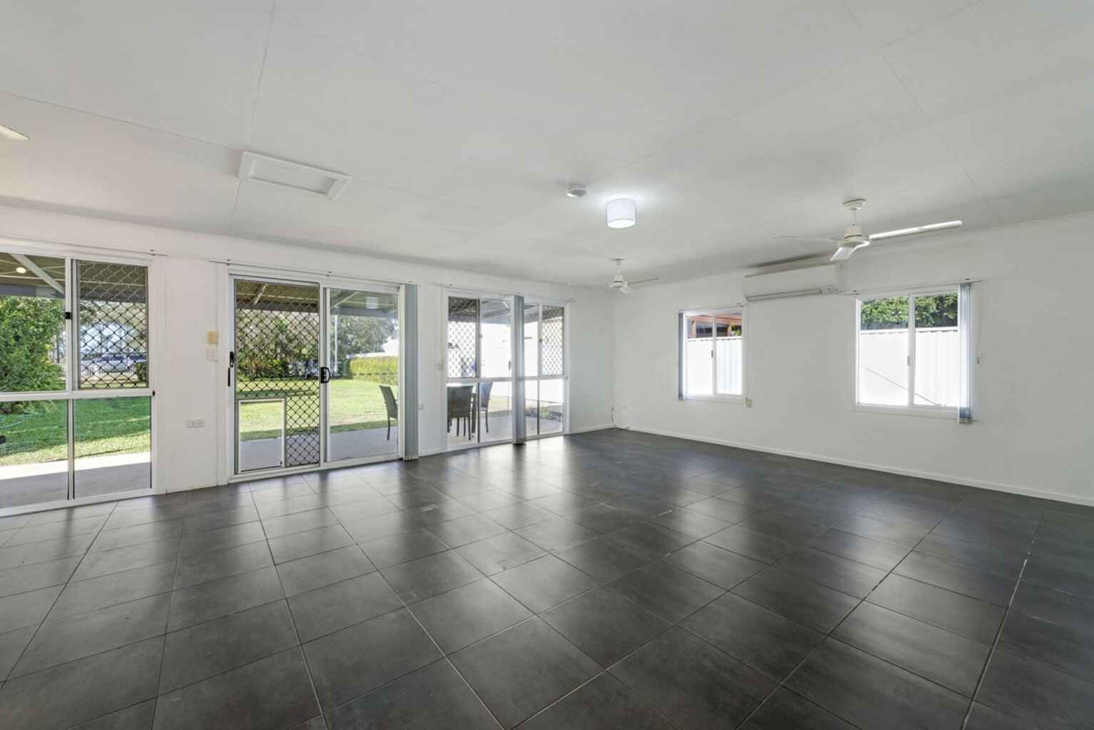 43 McIntosh Avenue Elliott Heads