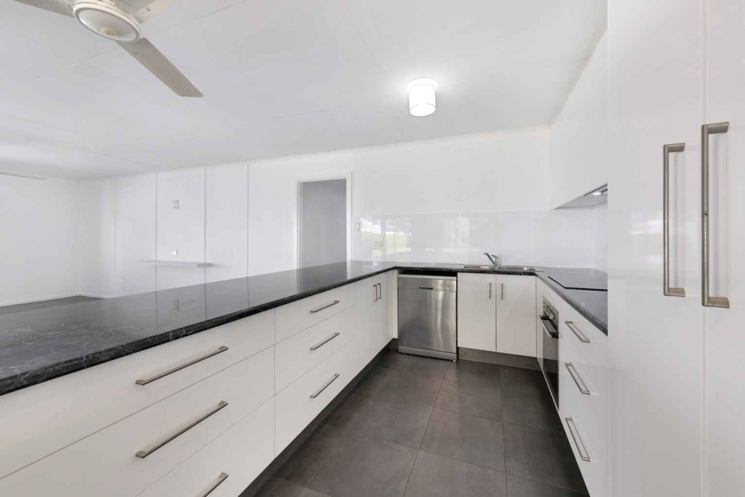 43 McIntosh Avenue Elliott Heads