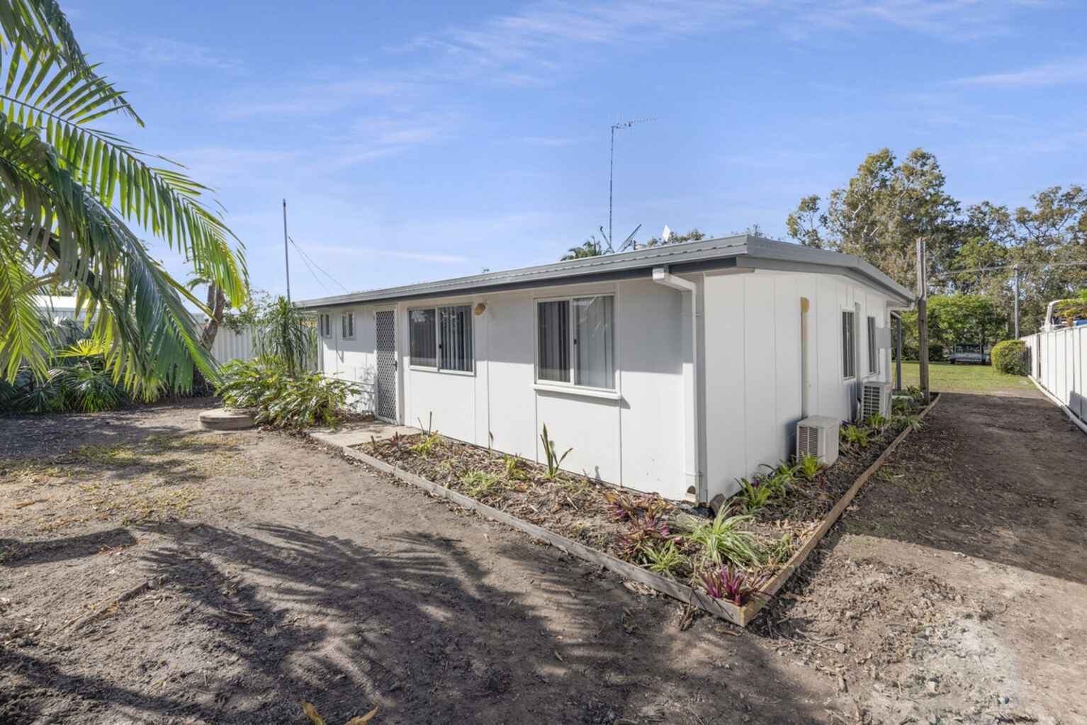 43 McIntosh Avenue Elliott Heads