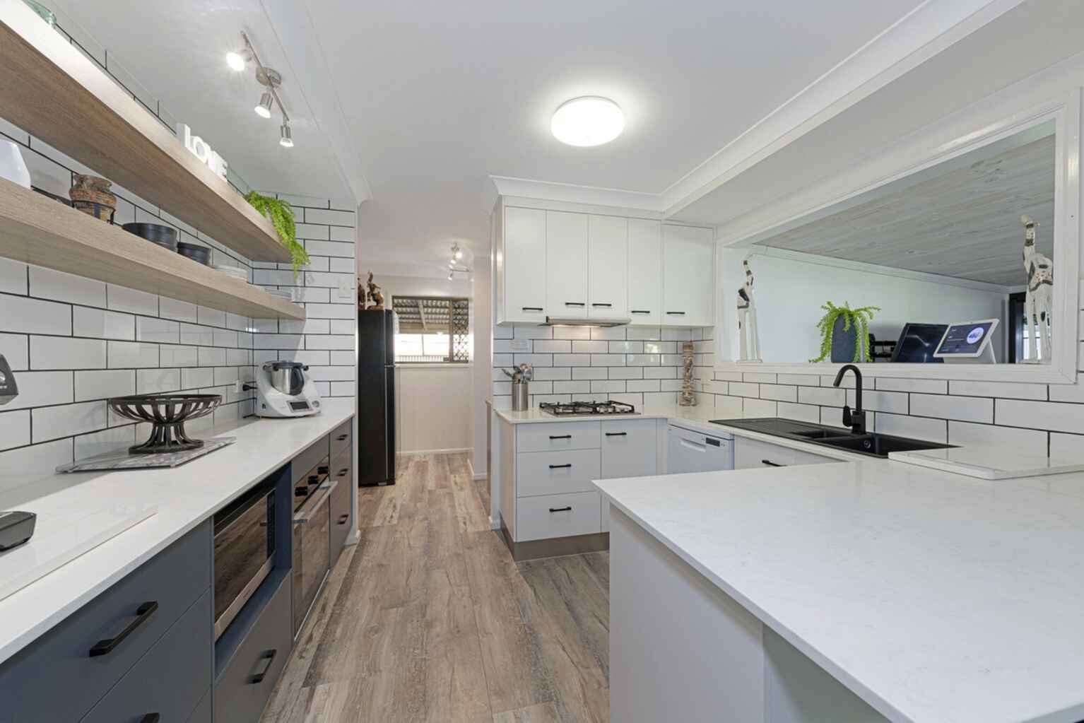 33 Gunsynd Grove Branyan