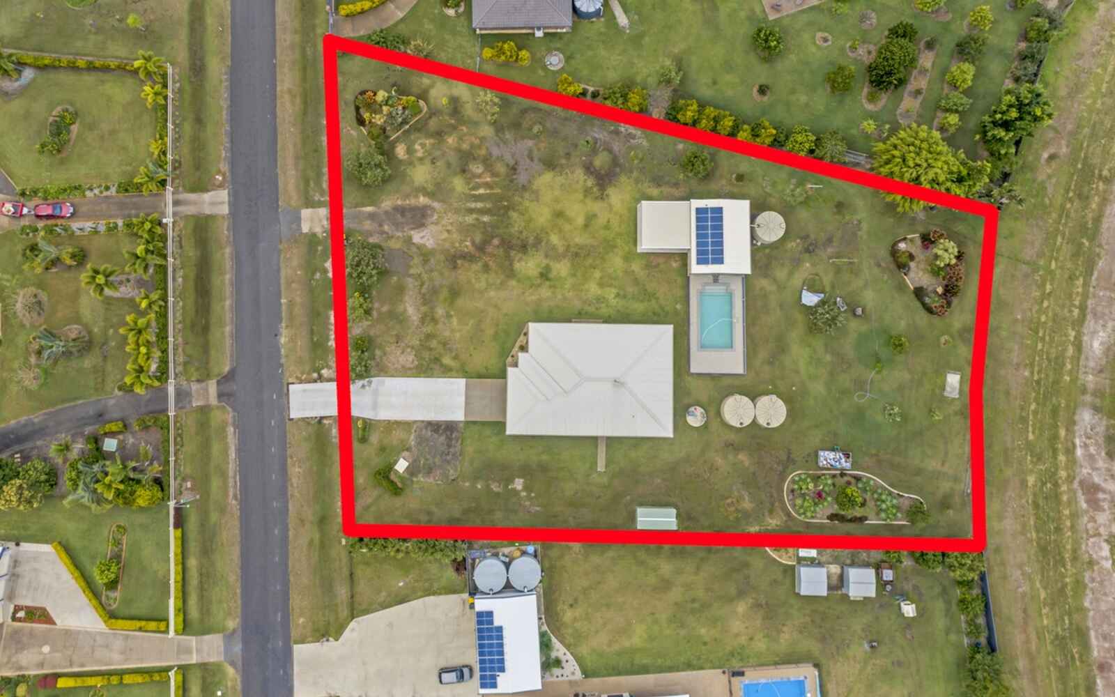 House For Sale 4 Carnarvon Court Branyan