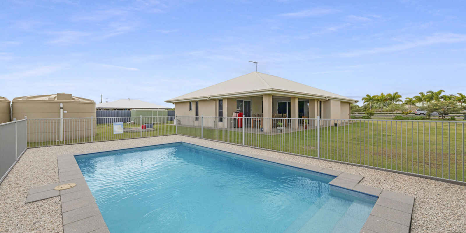 4 Carnarvon Court Branyan 4 Carnarvon Court Branyan