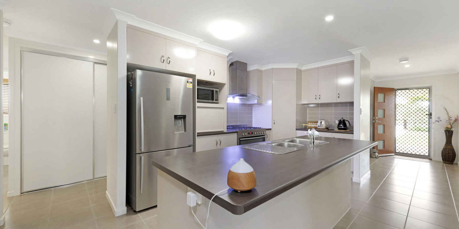 4 Carnarvon Court Branyan 4 Carnarvon Court Branyan