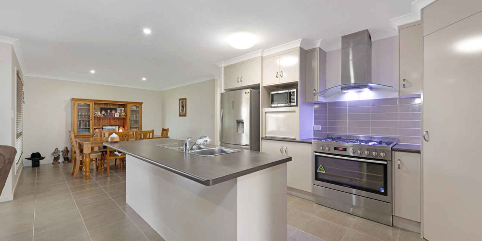 4 Carnarvon Court Branyan 4 Carnarvon Court Branyan