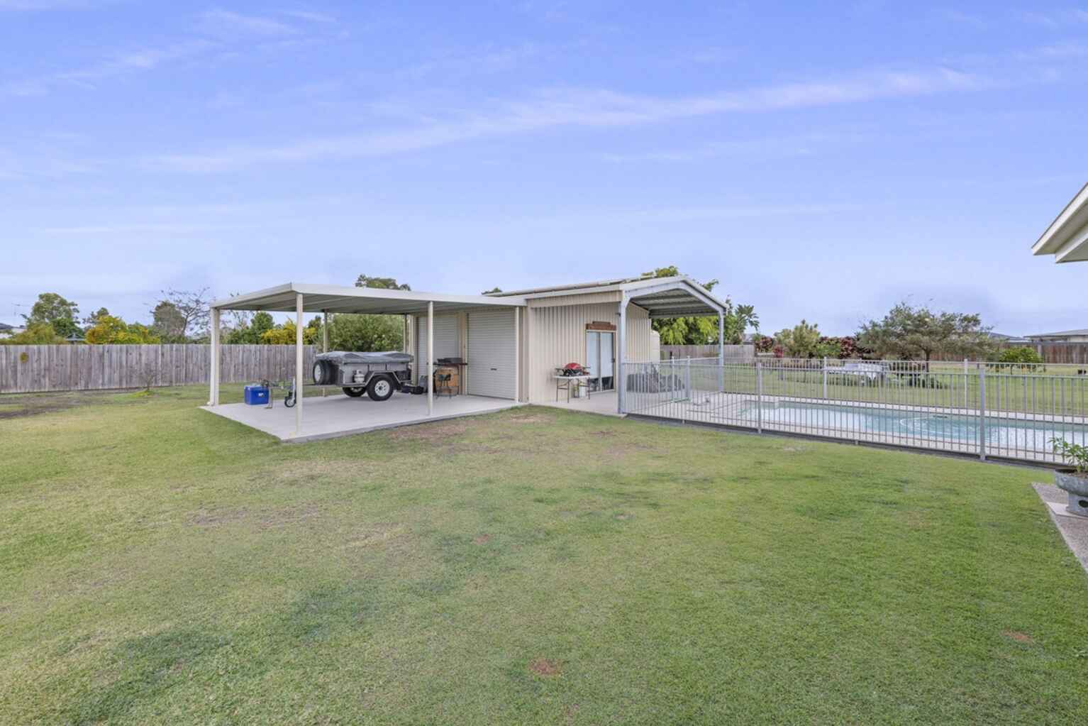 4 Carnarvon Court Branyan 4 Carnarvon Court Branyan