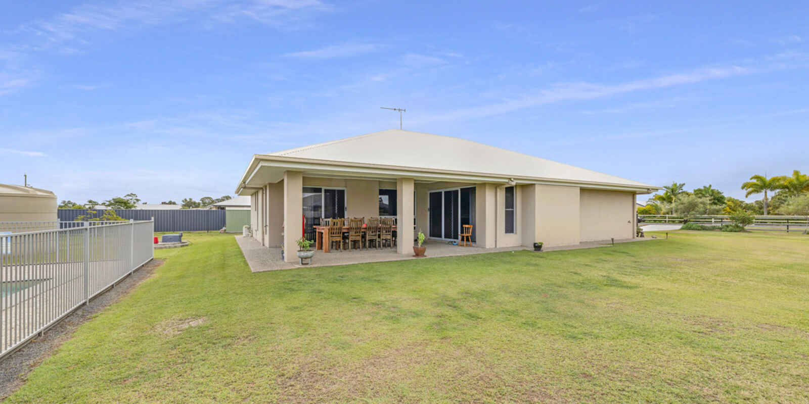4 Carnarvon Court Branyan 4 Carnarvon Court Branyan