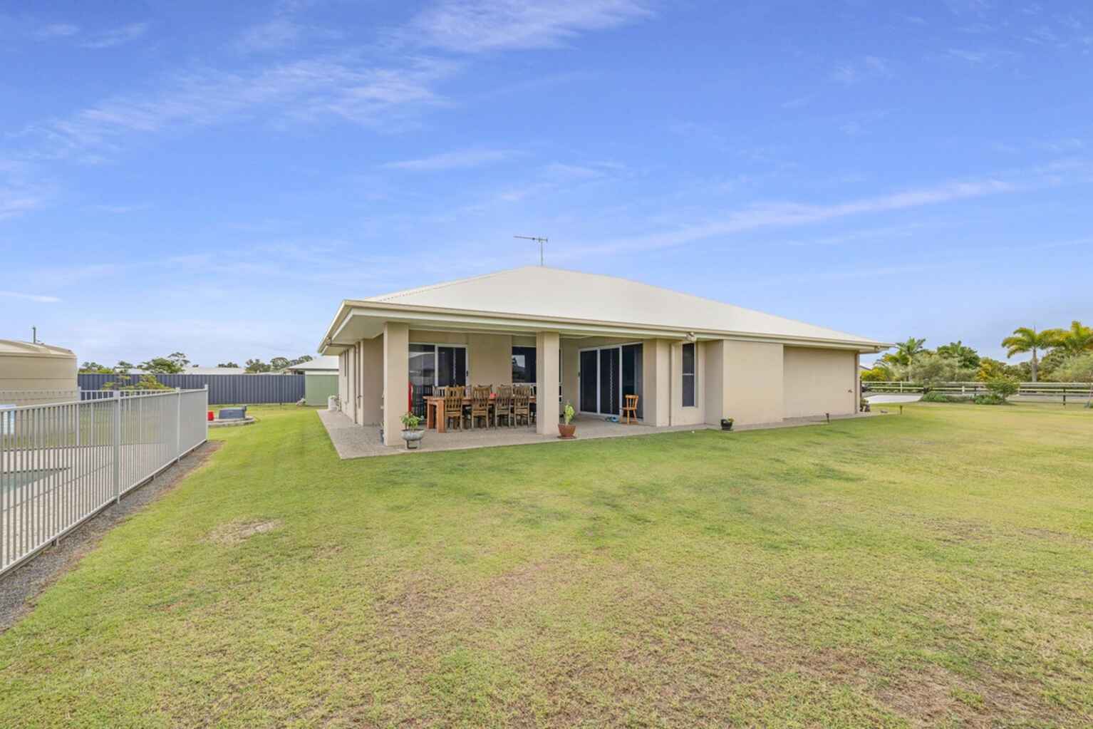 4 Carnarvon Court Branyan 4 Carnarvon Court Branyan