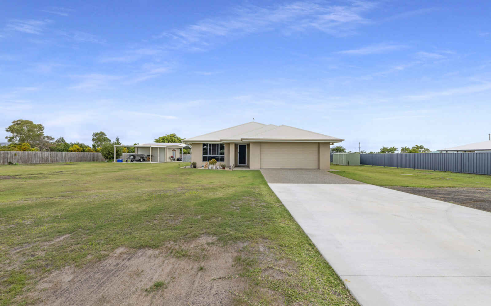 House For Sale 4 Carnarvon Court Branyan