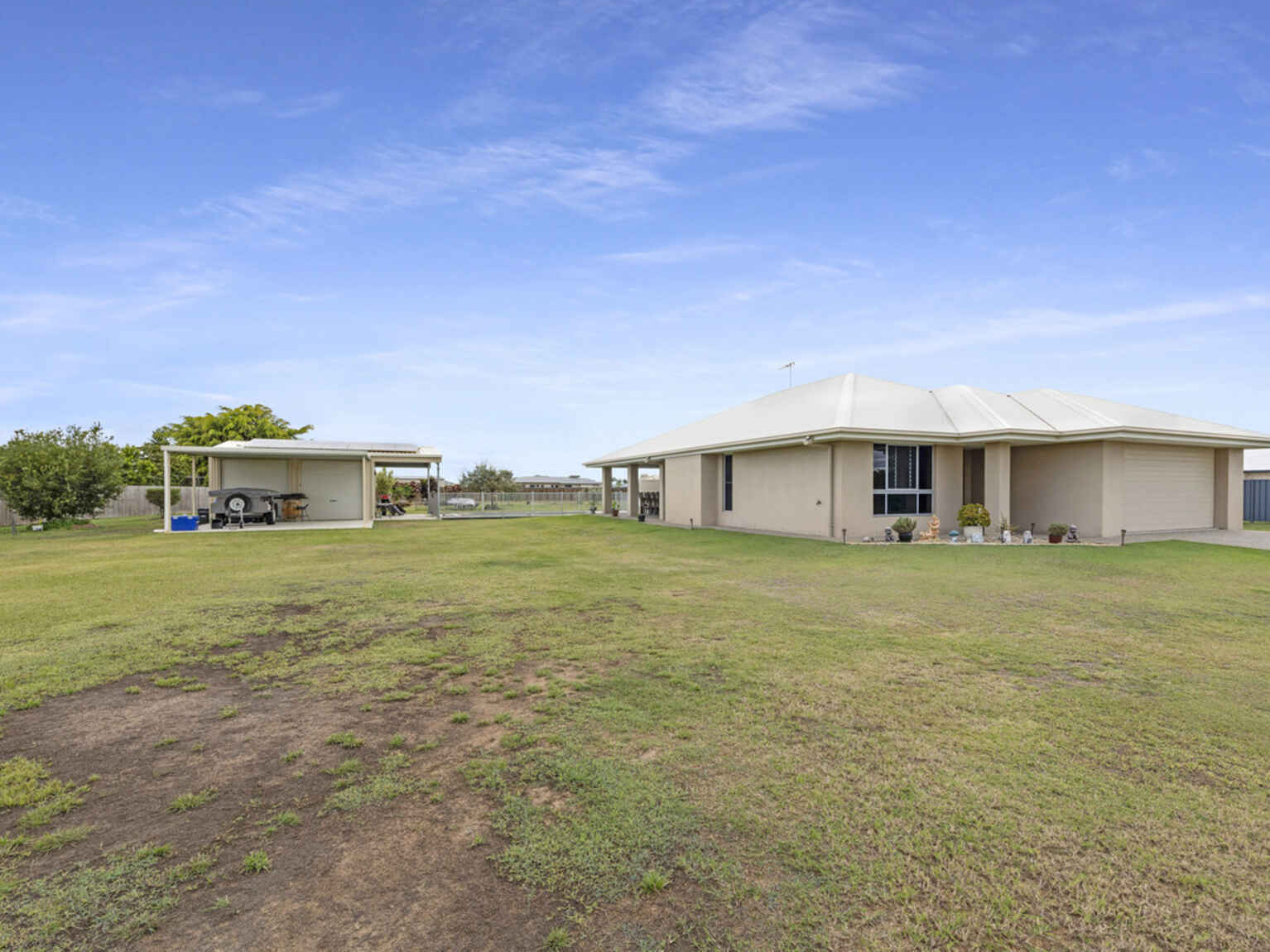House For Sale 4 Carnarvon Court Branyan