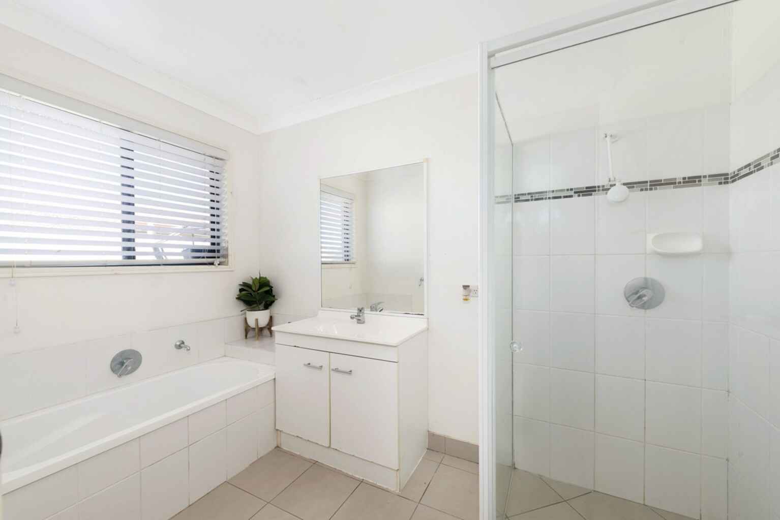 54 The Strand West Thabeban 54 The Strand West Thabeban