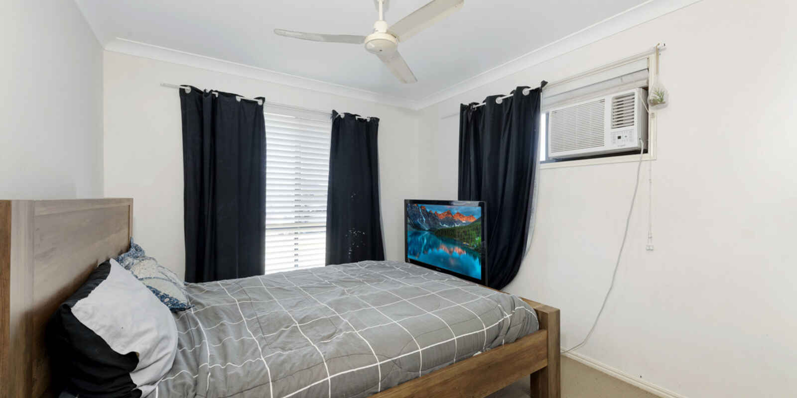 54 The Strand West Thabeban