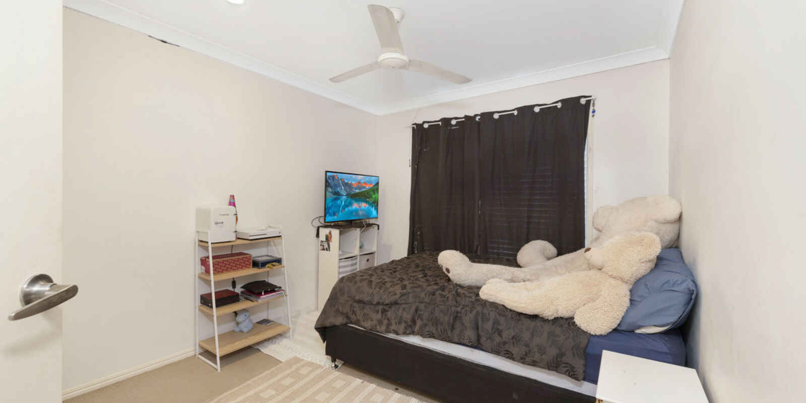 54 The Strand West Thabeban