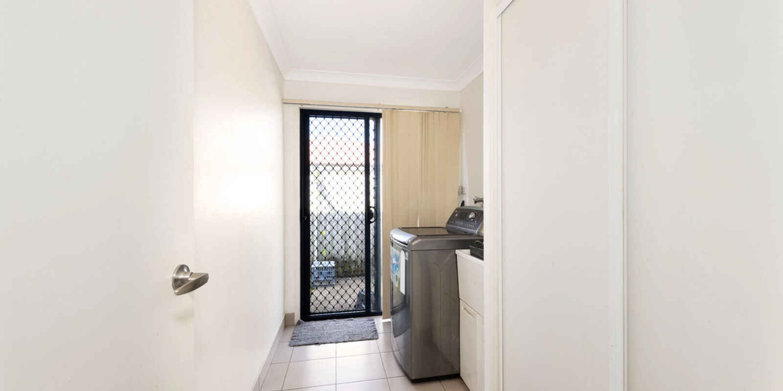 54 The Strand West Thabeban