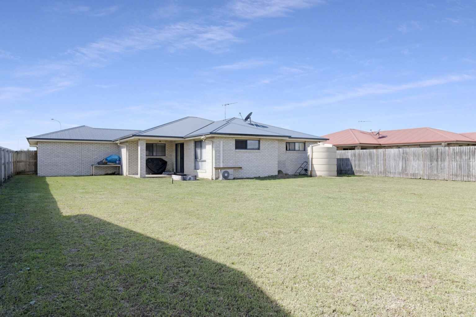 54 The Strand West Thabeban 54 The Strand West Thabeban