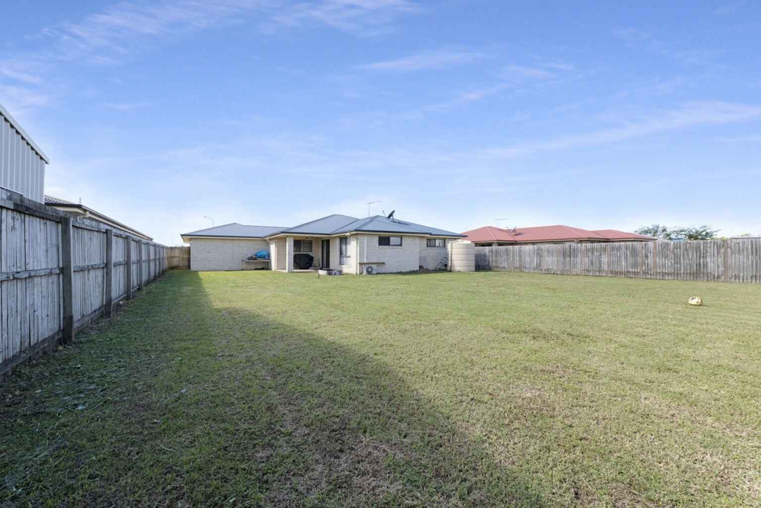 54 The Strand West Thabeban 54 The Strand West Thabeban