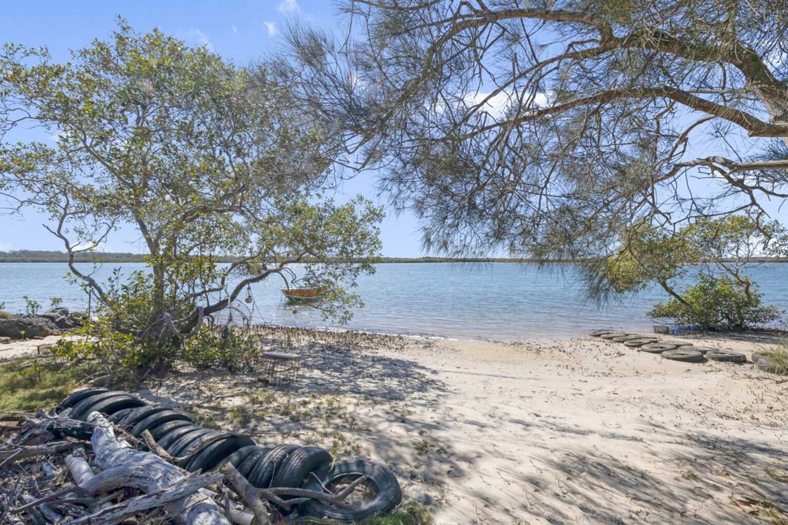 8 Island View Drive Winfield