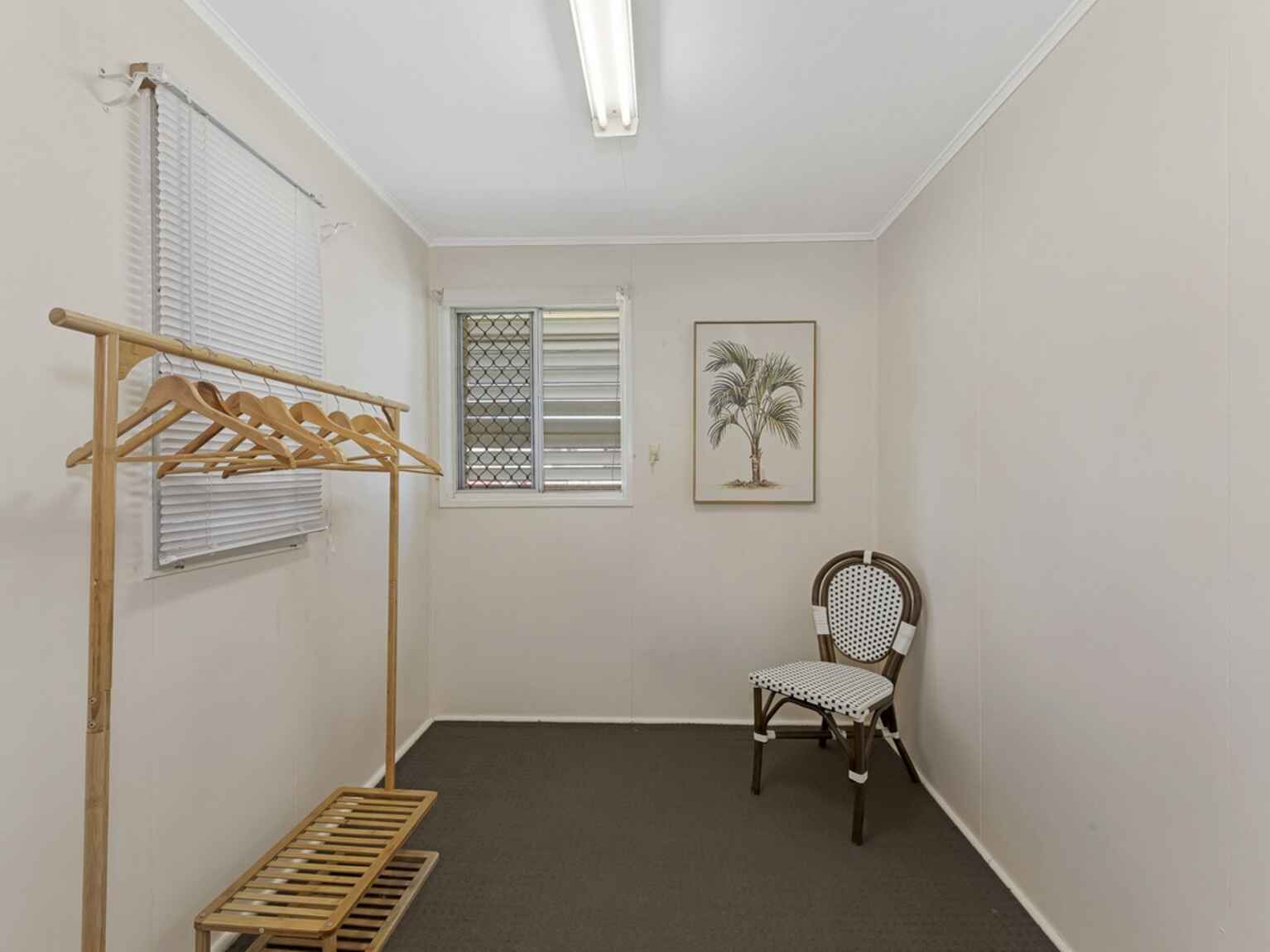 House For Sale 100 Sims Road Kepnock