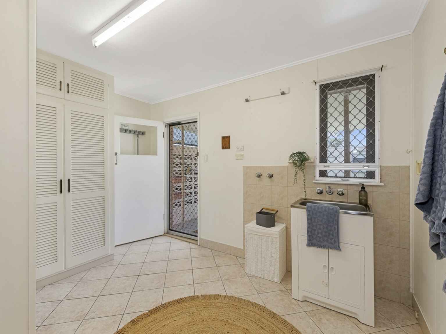 House For Sale 100 Sims Road Kepnock