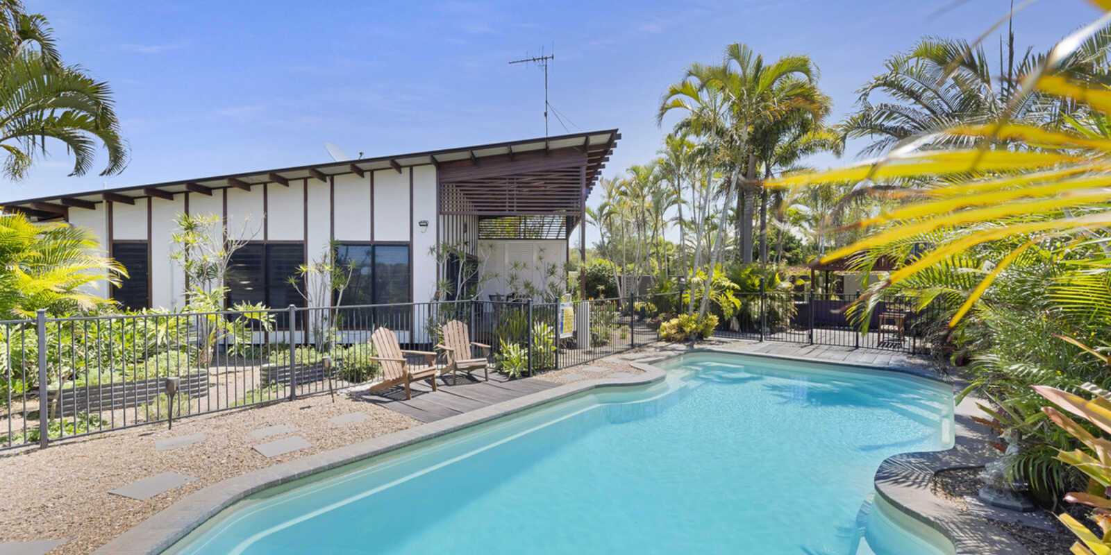 54 Palm View Drive Moore Park Beach