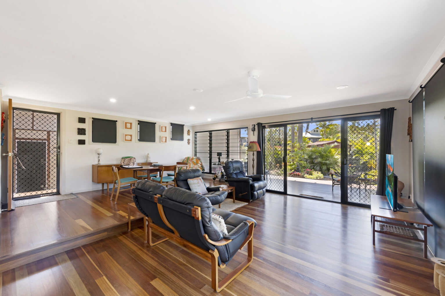 54 Palm View Drive Moore Park Beach